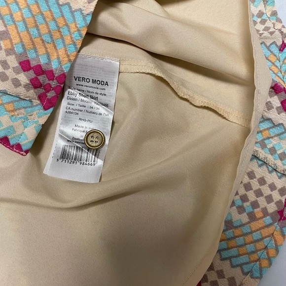 Vera Moda short skirt EUC - Picture 5 of 7